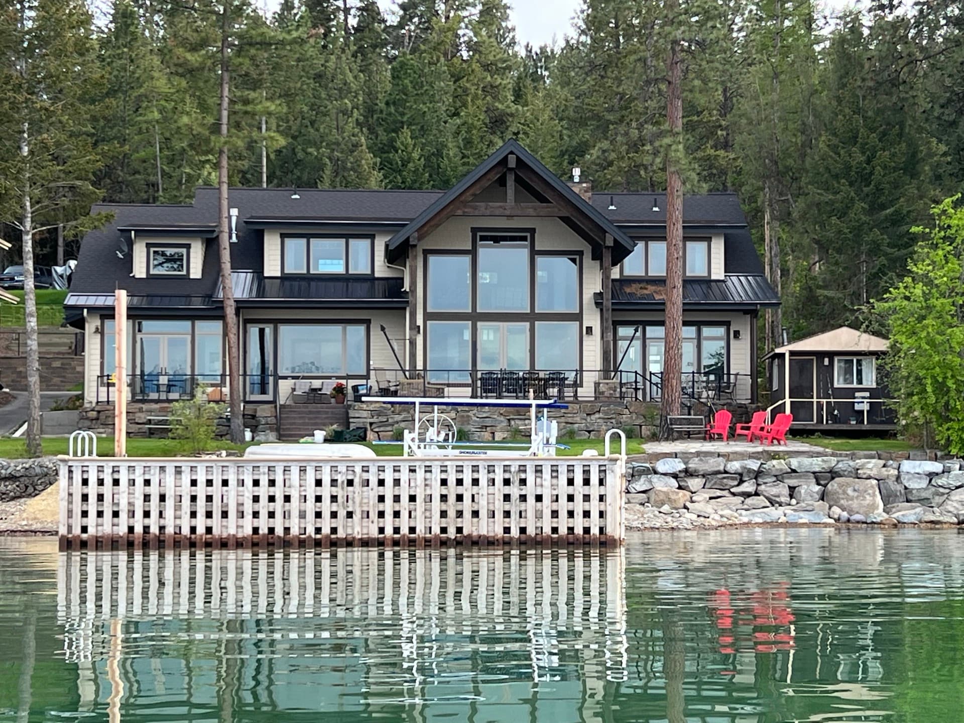 Luxury lakefront home by Milbrandt Building Company